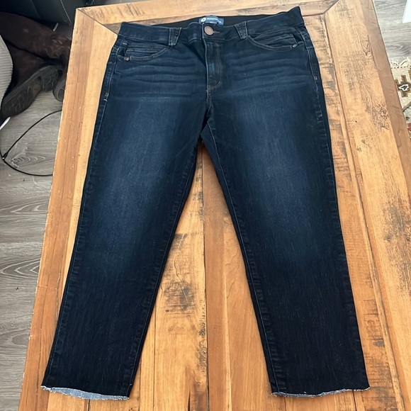 Democracy Abd solution jeans, raw edges on cuff, jeans rolled up - Picture 2 of 8